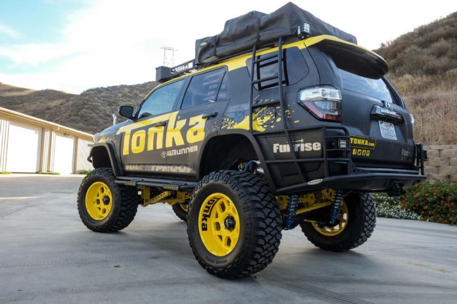  Toyota 4Runner by Tonka 2015 года  (фото 15 из 27)